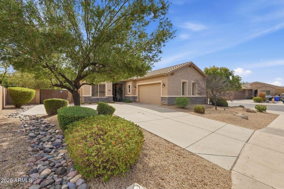 6923 S BLACK HILLS Way, Chandler, AZ 85249 — photo 1 of 41