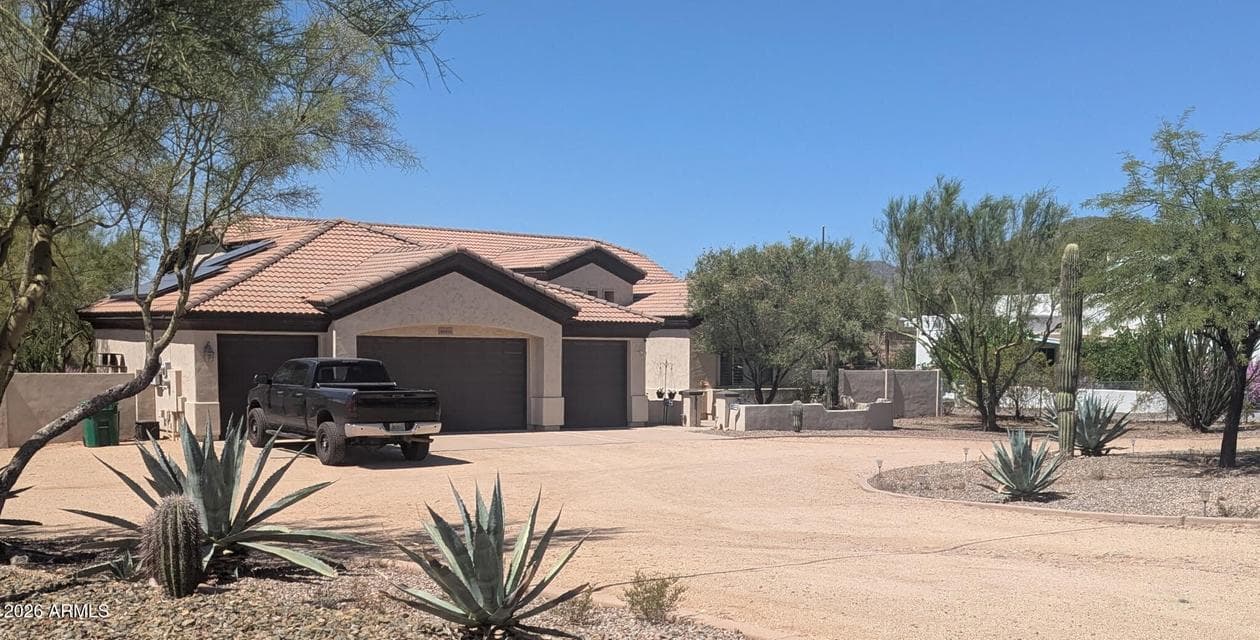 40406 N CENTRAL Avenue, Phoenix, AZ 85086 — photo 1 of 1