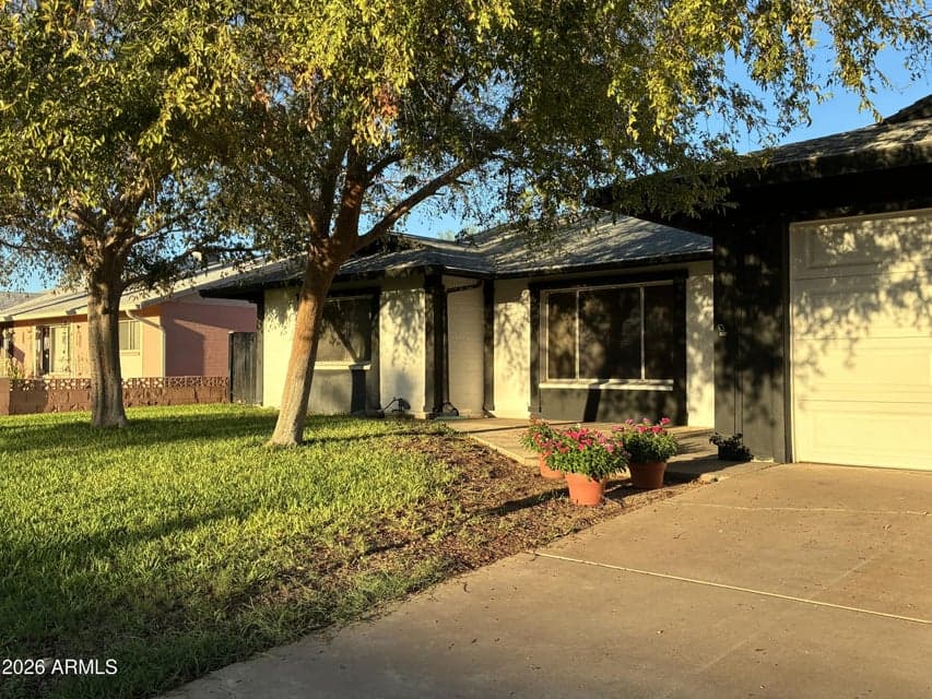14231 N 51ST Drive, Glendale, AZ 85306 — photo 1 of 29