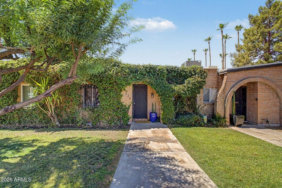 3046 N 32ND Street 338, Phoenix, AZ 85018 — photo 1 of 24