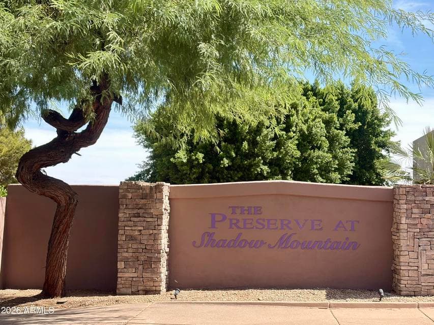 2621 E ACOMA Drive, Phoenix, AZ 85032 — photo 1 of 5
