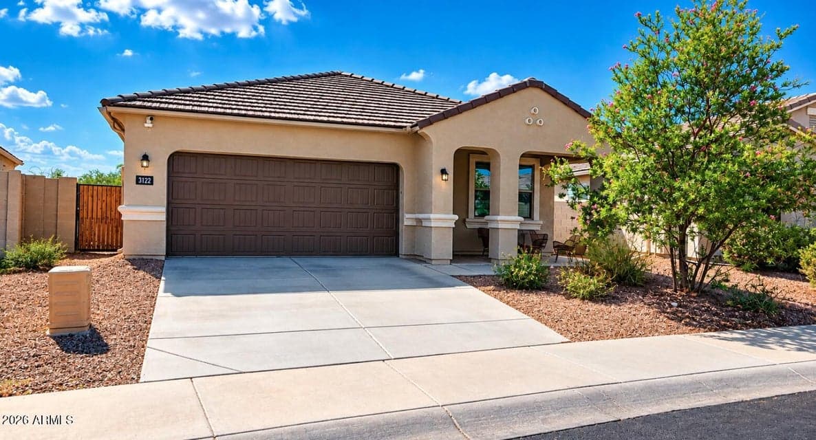 3122 S 77th Drive, Phoenix, AZ 85043 — photo 1 of 26