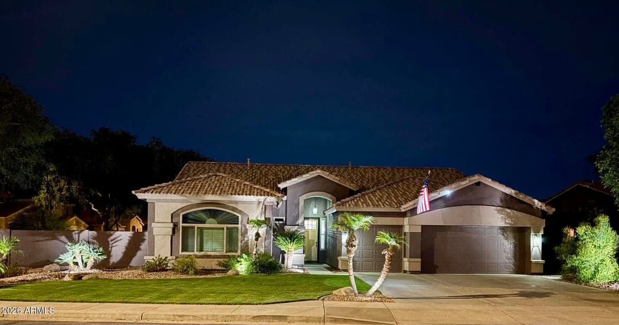 2647 S JOPLIN, Mesa, AZ 85209 — photo 1 of 32