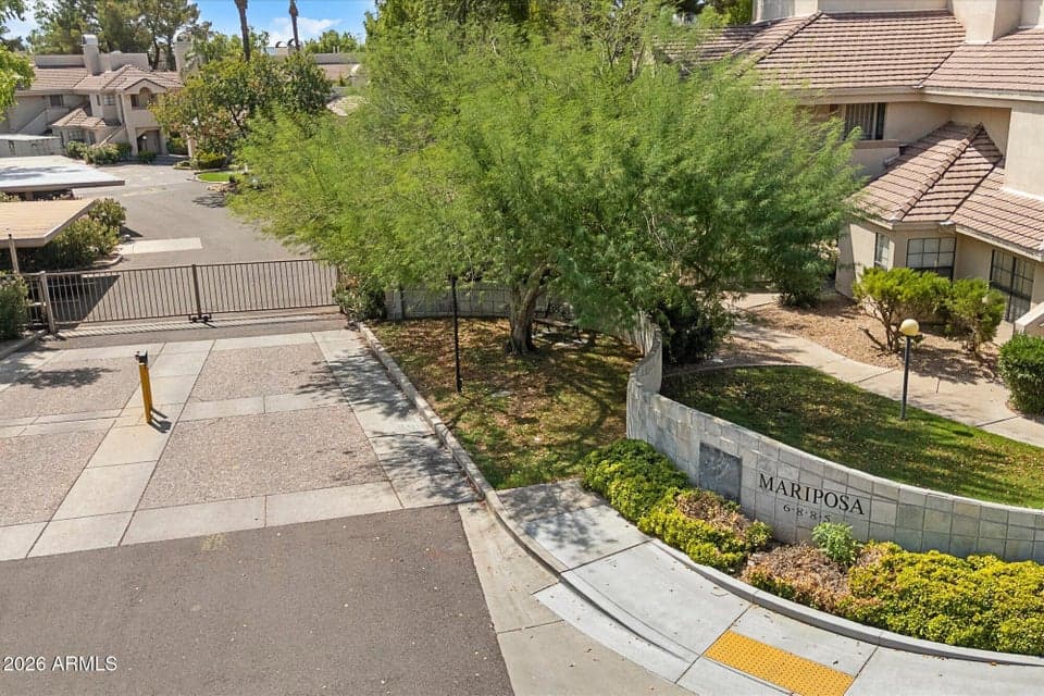 6885 E COCHISE Road 116, Paradise Valley, AZ 85253 — photo 1 of 25