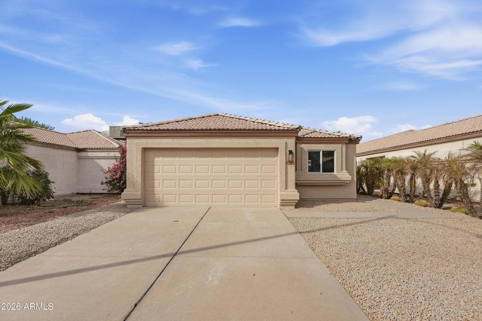 4622 E GROVERS Avenue, Phoenix, AZ 85032 — photo 1 of 34