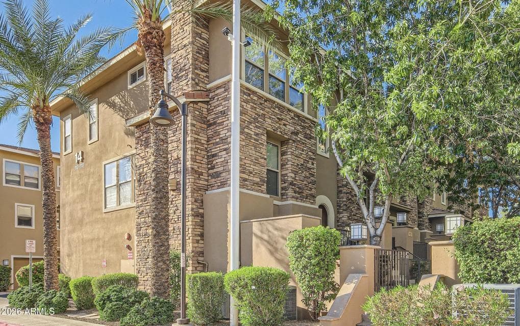 5550 N 16th Street 113, Phoenix, AZ 85016 — photo 1 of 22