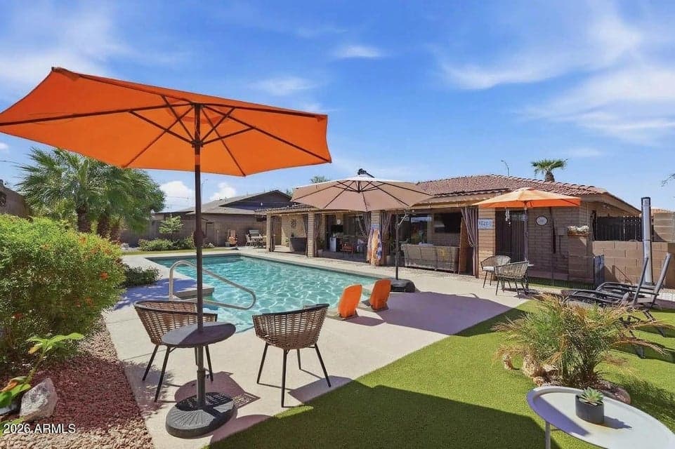 Your private outdoor oasis to enjoy the AZ weather or entertain family and friends.