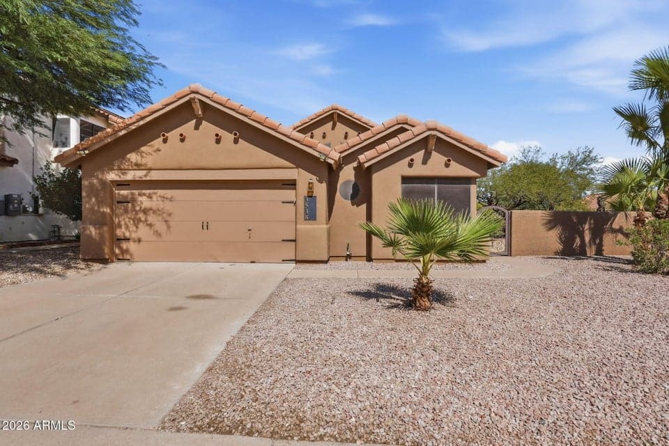 3538 E South Fork Drive, Phoenix, AZ 85044 — photo 1 of 32