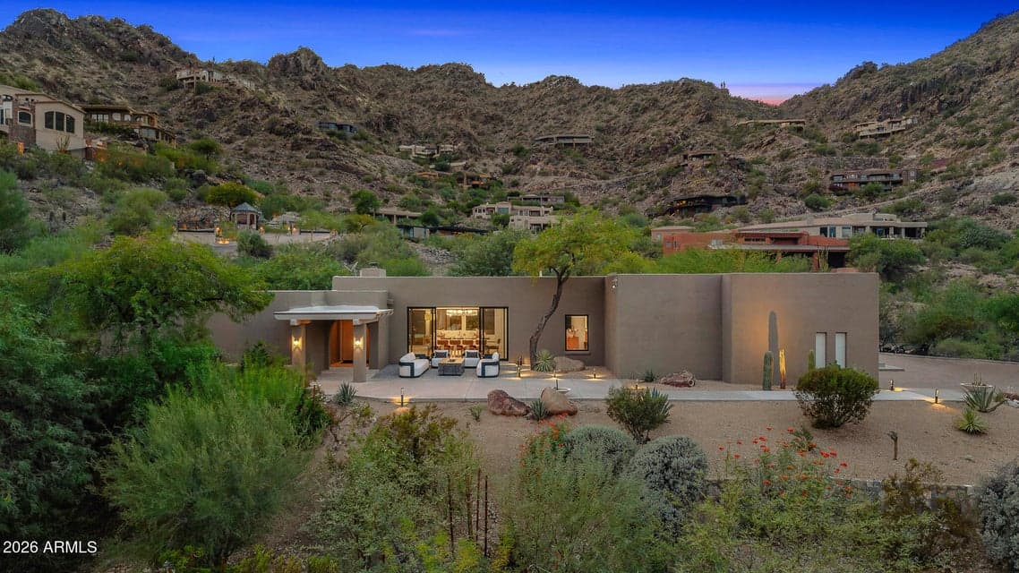 5849 E HUMMINGBIRD Lane, Paradise Valley, AZ 85253 — photo 1 of 38