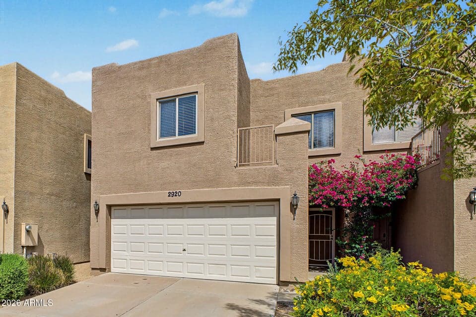 2920 E EBERLE Lane, Phoenix, AZ 85032 — photo 1 of 31