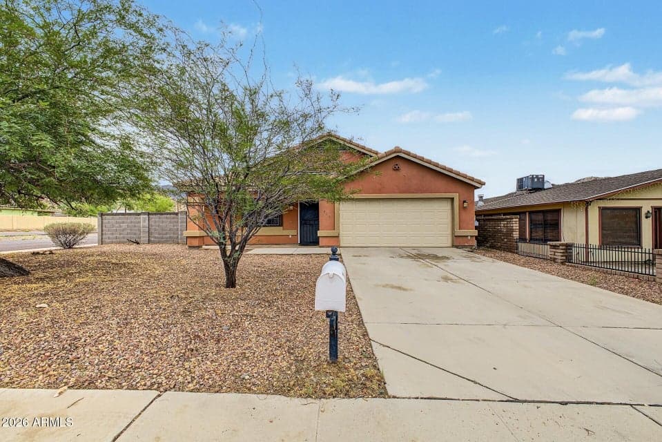 701 W Buist Avenue, Phoenix, AZ 85041 — photo 1 of 24