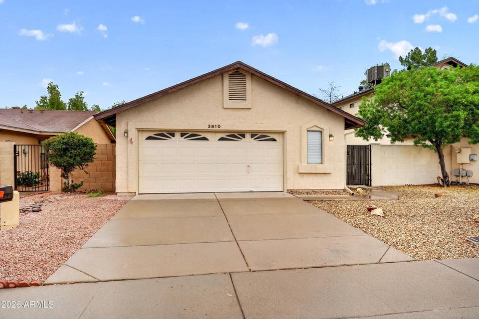 3810 W MARCONI Avenue, Phoenix, AZ 85053 — photo 1 of 26