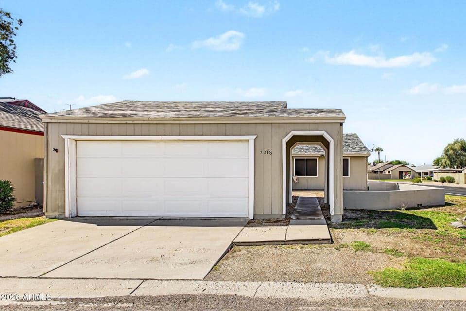 7018 S 41ST Place, Phoenix, AZ 85042 — photo 1 of 27