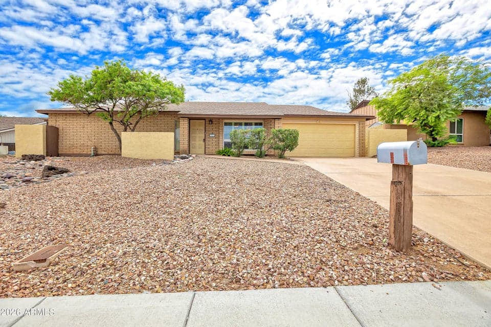 2263 E CHRISTY Drive, Phoenix, AZ 85028 — photo 1 of 56