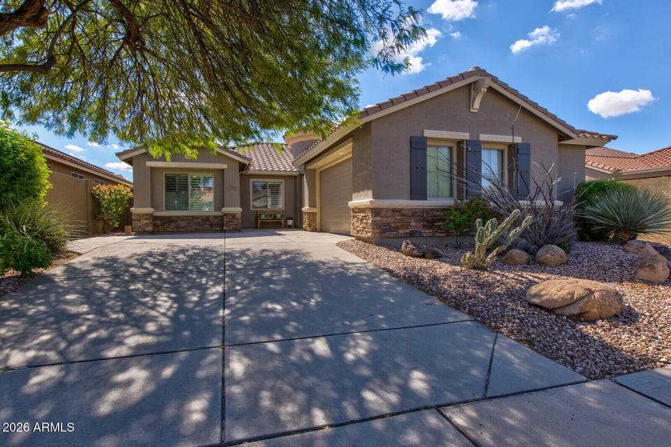 2553 W COYOTE CREEK Drive, Phoenix, AZ 85086 — photo 1 of 26