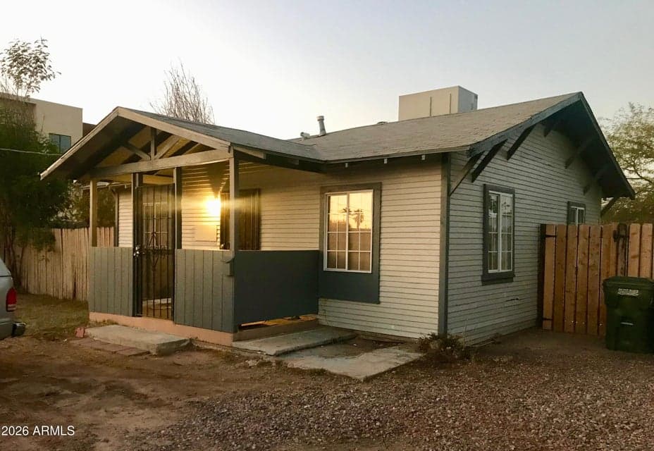 1210 E Highland Avenue, Phoenix, AZ 85014 — photo 1 of 23