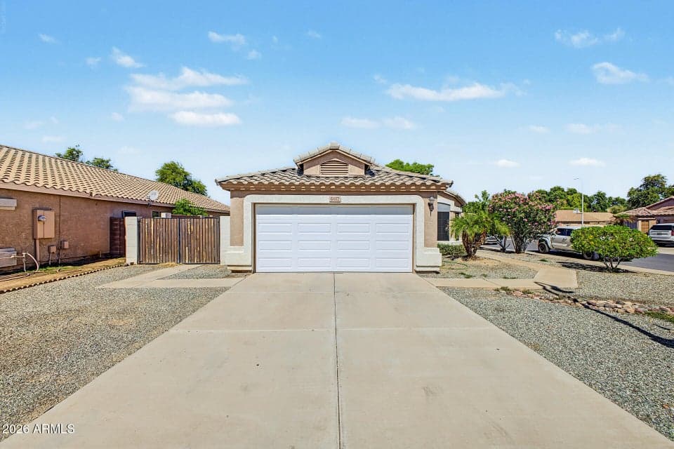 6432 W Crown King Road, Phoenix, AZ 85043 — photo 1 of 29