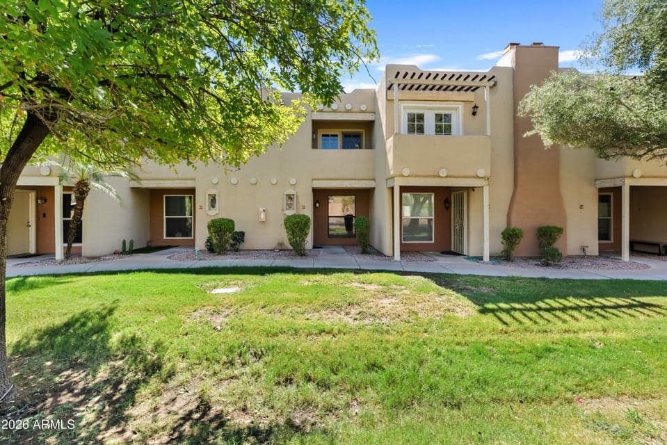 1425 E DESERT COVE Avenue 68, Phoenix, AZ 85020 — photo 1 of 32