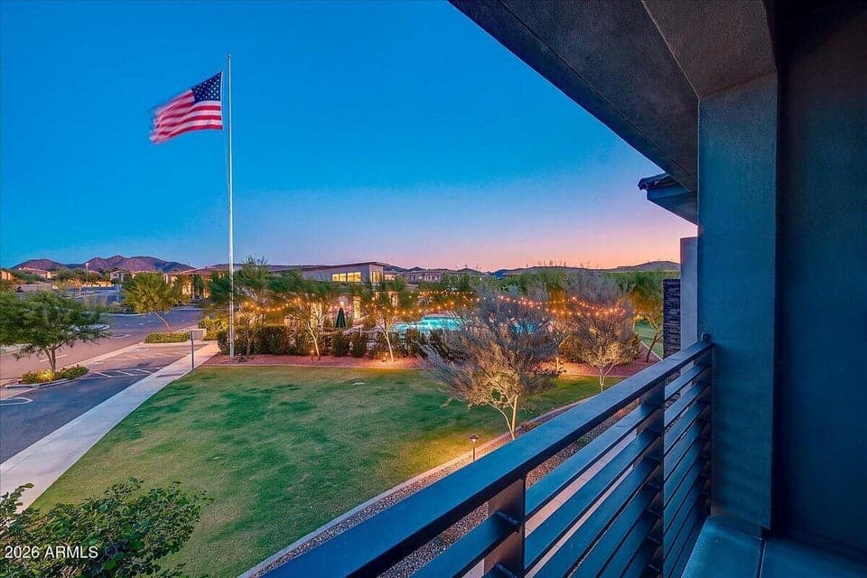 2121 W SONORAN DESERT Drive 66, Phoenix, AZ 85085 — photo 1 of 46