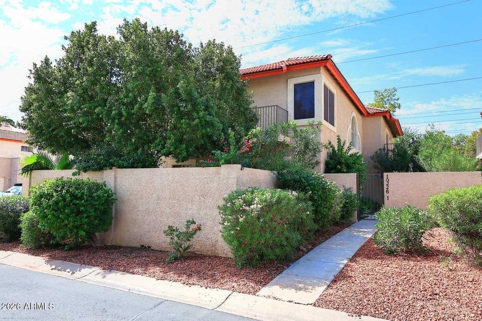 10226 N 12TH Place E 1, Phoenix, AZ 85020 — photo 1 of 48