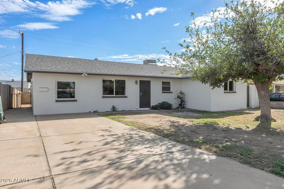 7935 W EARLL Drive, Phoenix, AZ 85033 — photo 1 of 38