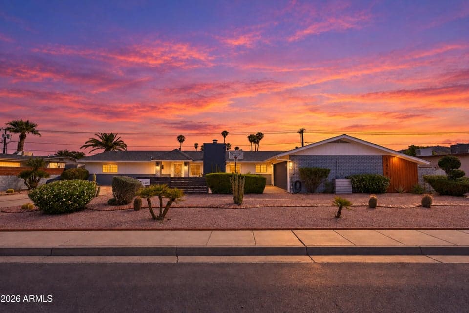 13419 N CANTERBURY Drive, Phoenix, AZ 85023 — photo 1 of 130