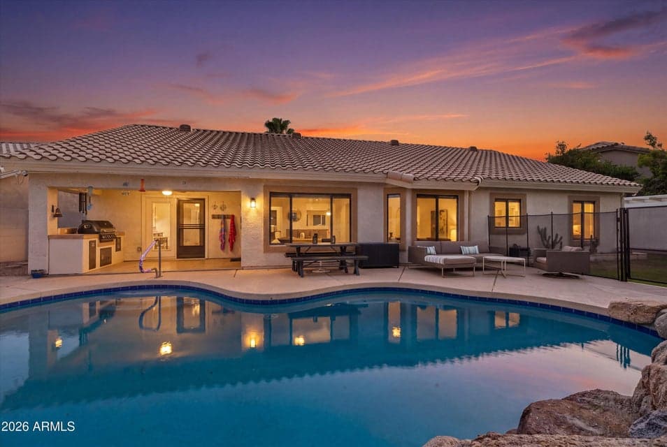 2734 E VISTA Drive, Phoenix, AZ 85032 — photo 1 of 57