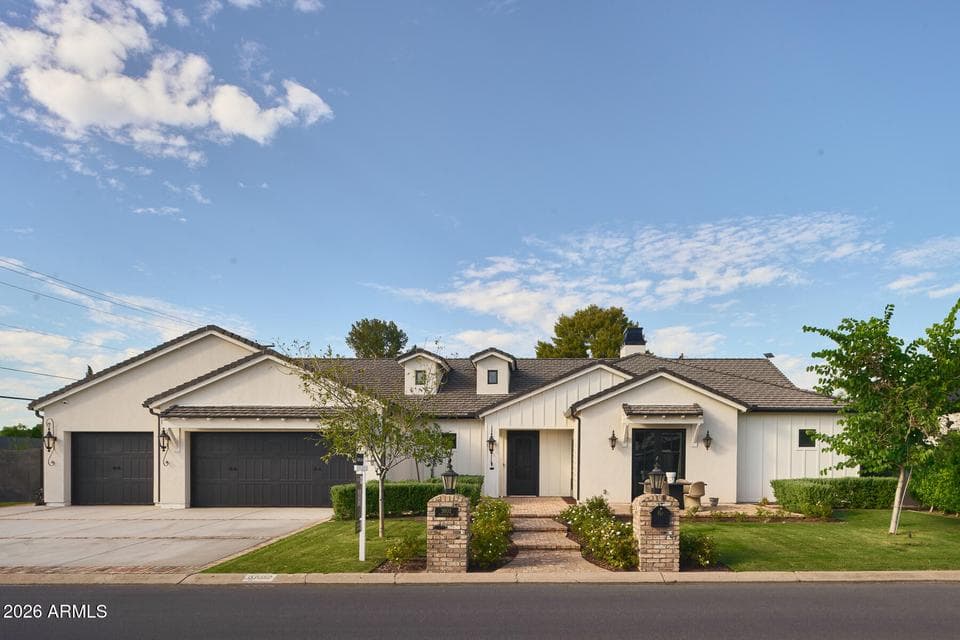 3602 E HIGHLAND Avenue, Phoenix, AZ 85018 — photo 1 of 35