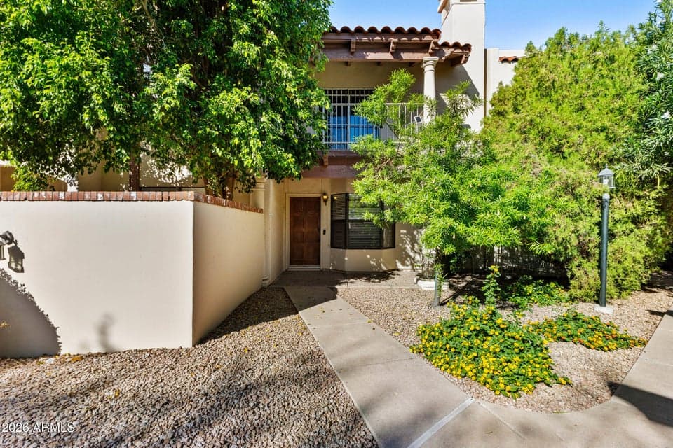 1017 E Maryland Avenue Unit 110, Phoenix, AZ 85014 — photo 1 of 39