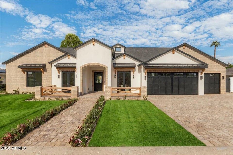4510 E CALLE TUBERIA, Phoenix, AZ 85018 — photo 1 of 51