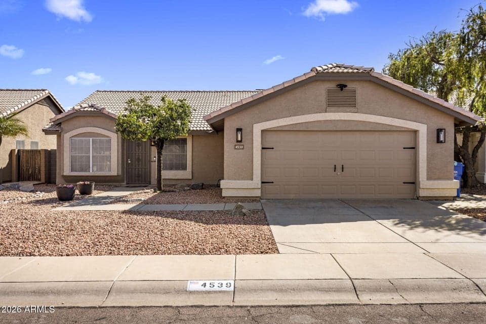4539 E St John Road, Phoenix, AZ 85032 — photo 1 of 23