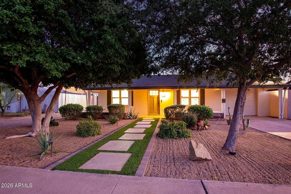 Wonderful Curb Appeal!