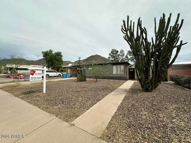 Front of Home showing Courtyard Entry