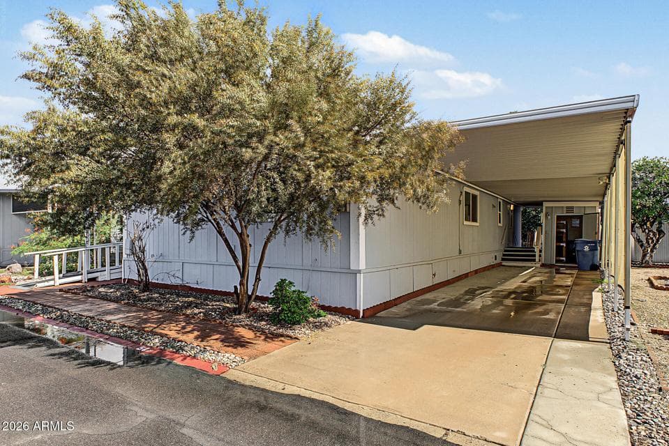 2650 W UNION HILLS Drive 54, Phoenix, AZ 85027 — photo 1 of 34