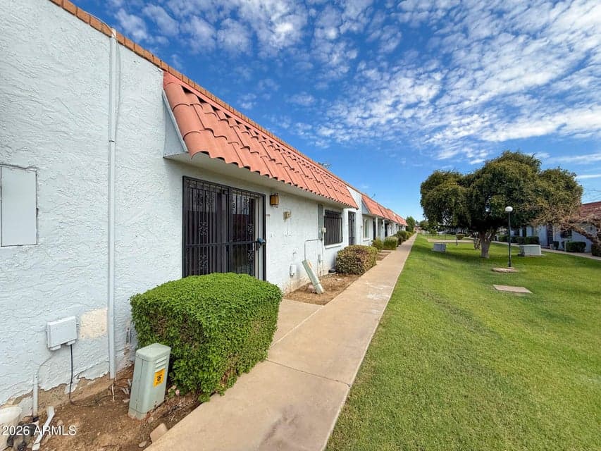 6816 N 35TH Avenue L, Phoenix, AZ 85017 — photo 1 of 20