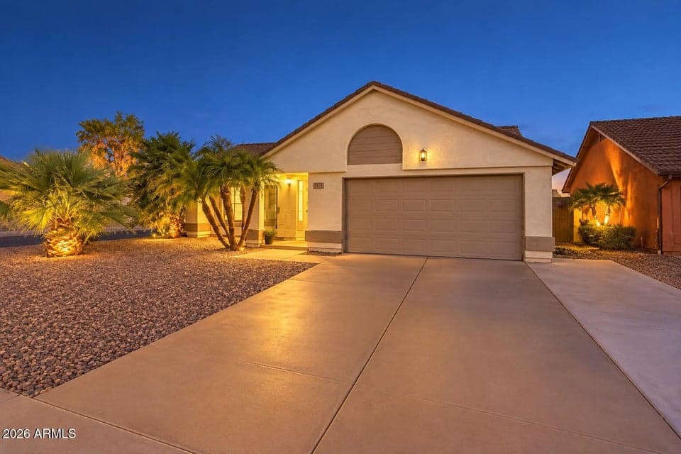 3025 E BREMEN Street, Phoenix, AZ 85032 — photo 1 of 26