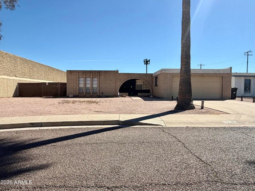 3329 E CHARTER OAK Road, Phoenix, AZ 85032 — photo 1 of 15