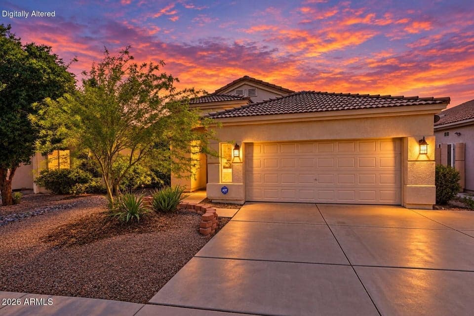 1519 E MICHELLE Drive, Phoenix, AZ 85022 — photo 1 of 27