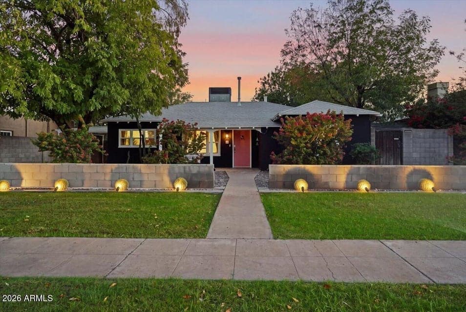 61 W EDGEMONT Avenue, Phoenix, AZ 85003 — photo 1 of 70