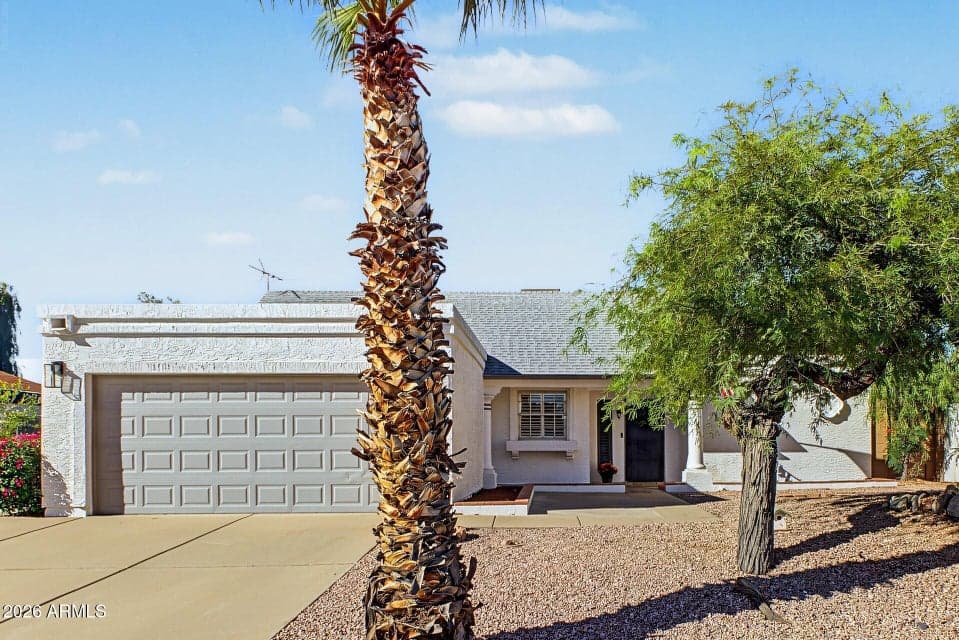 1320 E Piute Avenue, Phoenix, AZ 85024 — photo 1 of 27