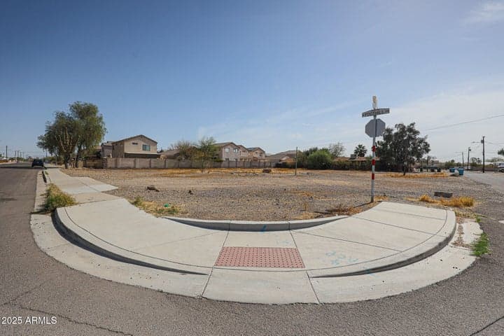 29XX W Adobe Drive #3, Phoenix, AZ