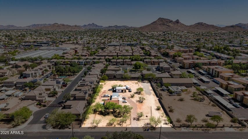 1851 E CAMPO BELLO Drive #19, Phoenix, AZ