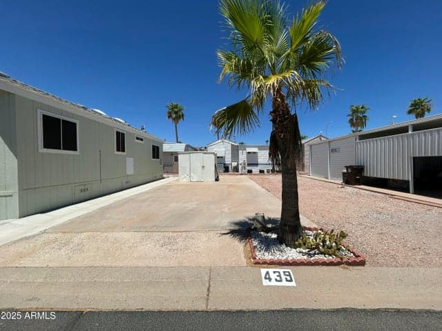 439 IRONSTONE Drive #439, Apache Junction, AZ