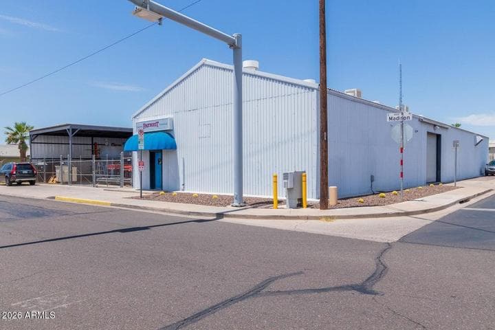 4118 E MADISON Street, Phoenix, AZ