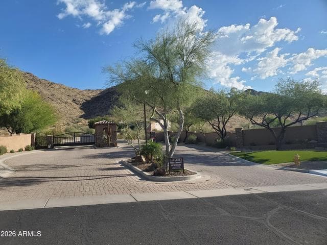 3109 W NIGHTHAWK Way #84, Phoenix, AZ