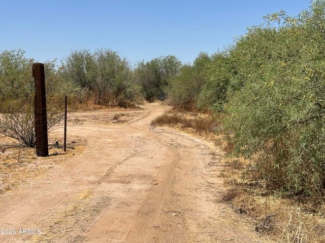 20625 W SKINNER Drive #--, Wittmann, AZ