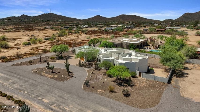 6 W PERDIDO Way, Phoenix, AZ