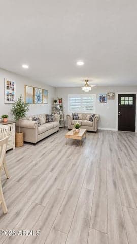 8151 W TURNEY Avenue, Phoenix, AZ