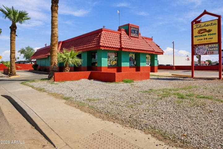 5033 N 67TH Avenue, Glendale, AZ